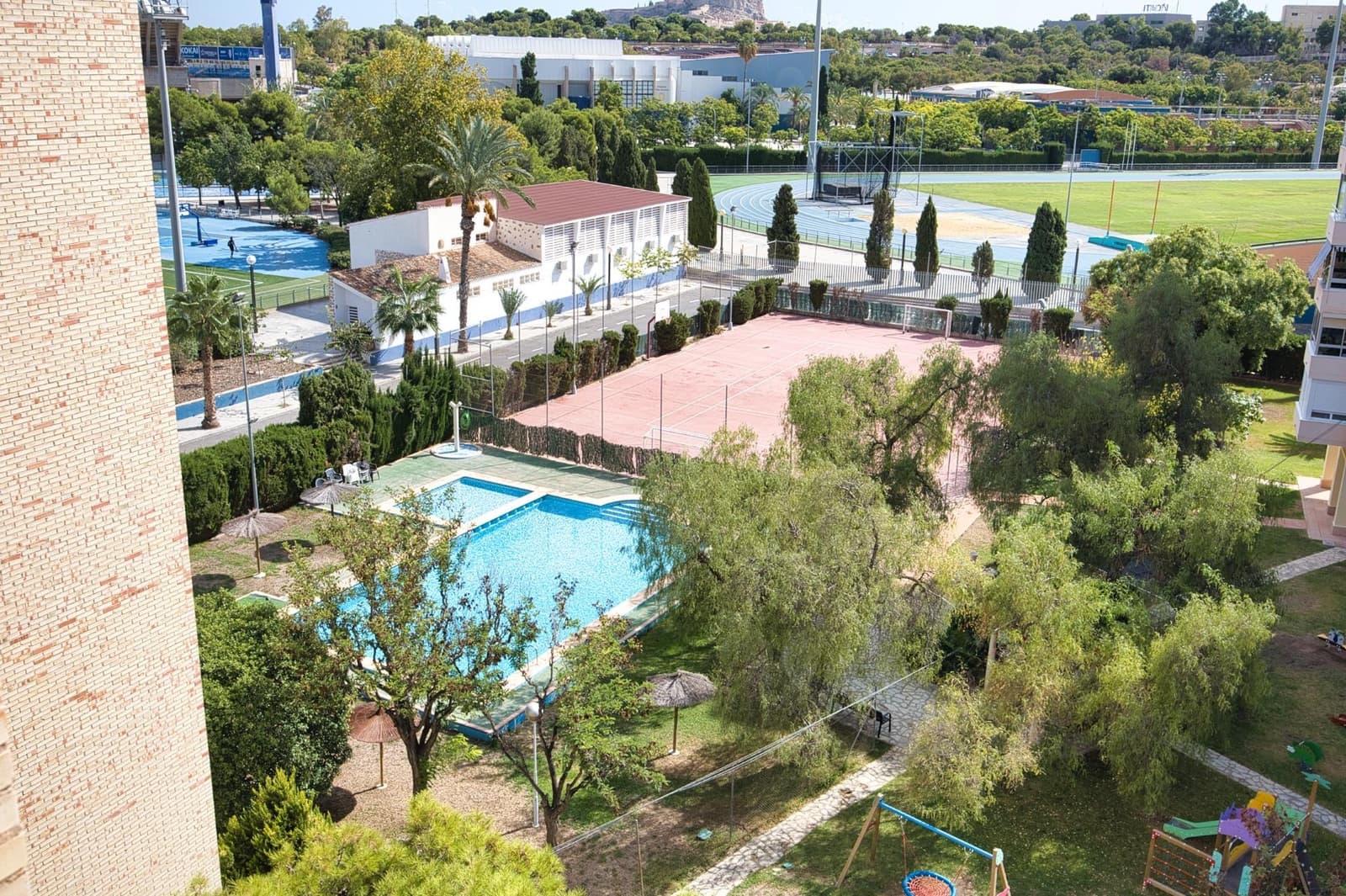 4 sovrum Lägenhet till salu i Alicante stad med pool garage - 280 000 € (Ref: 10151510)