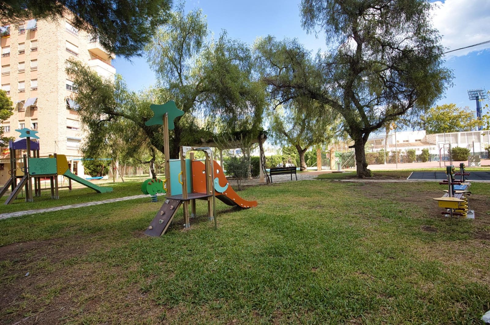 4 sovrum Lägenhet till salu i Alicante stad med pool garage - 280 000 € (Ref: 10151510)