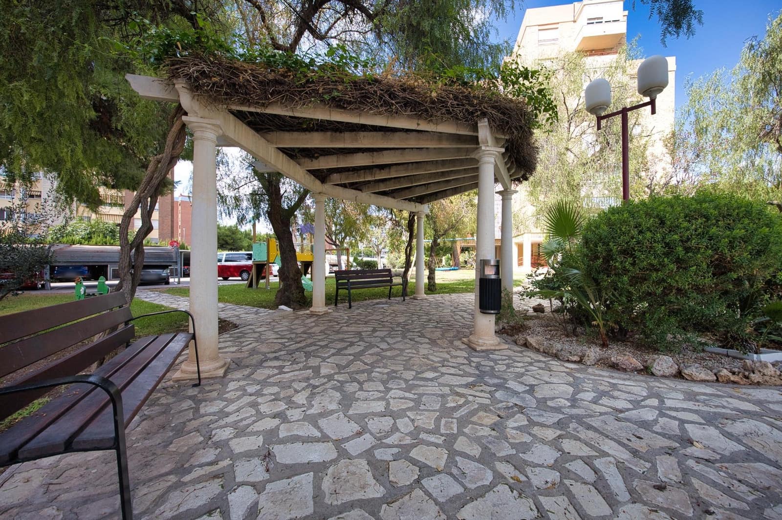 4 sovrum Lägenhet till salu i Alicante stad med pool garage - 280 000 € (Ref: 10151510)