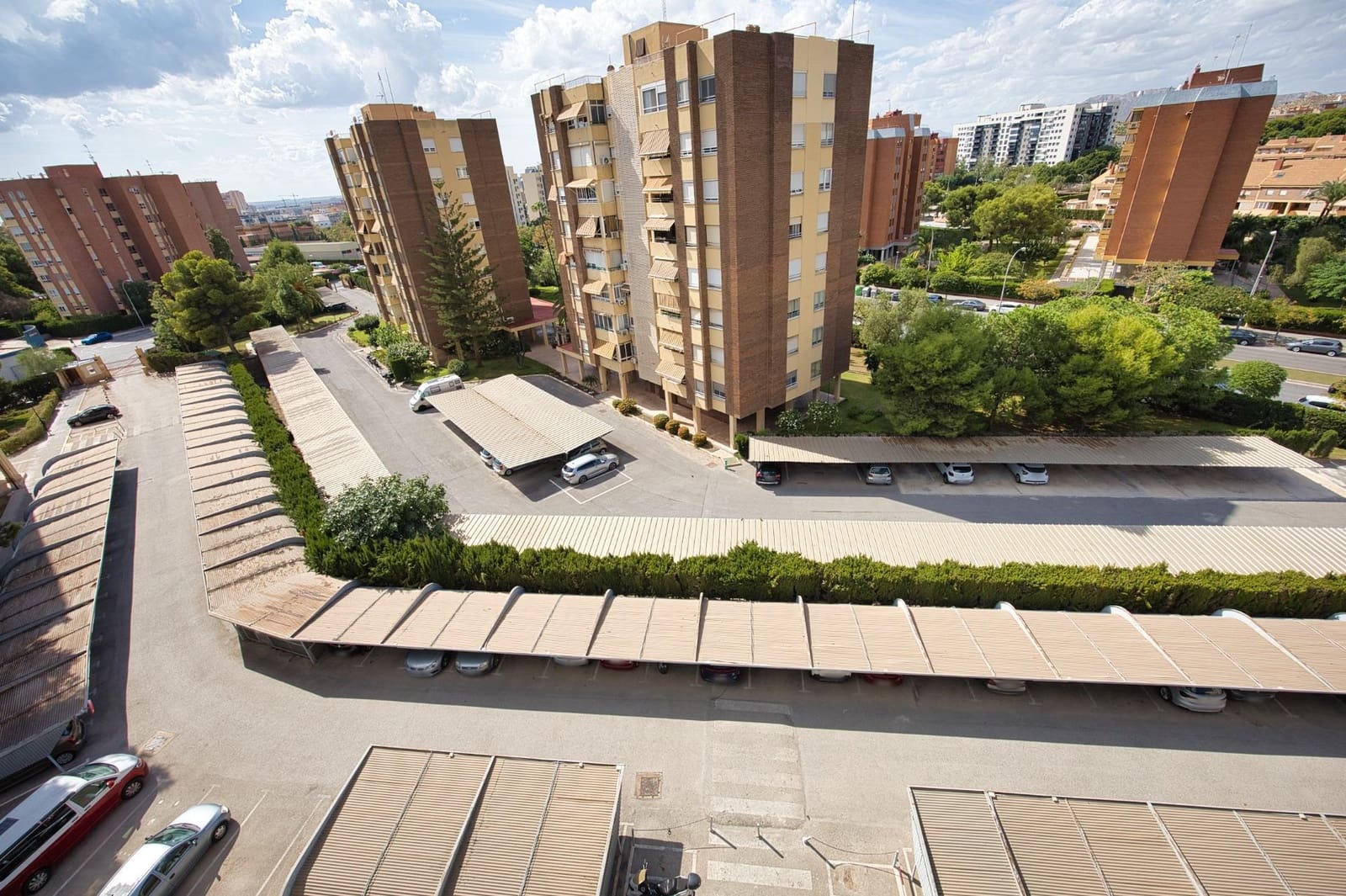 4 sovrum Lägenhet till salu i Alicante stad med pool garage - 280 000 € (Ref: 10151510)