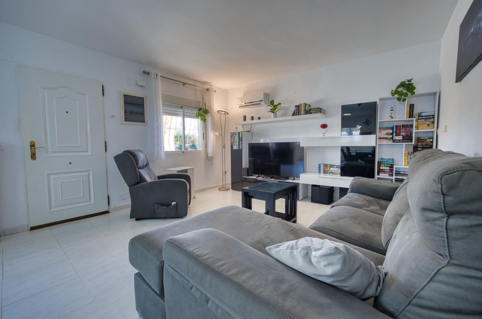 3 soveværelse Villa til salg i Busot med swimmingpool garage - € 380.000 (Ref: 10153690)
