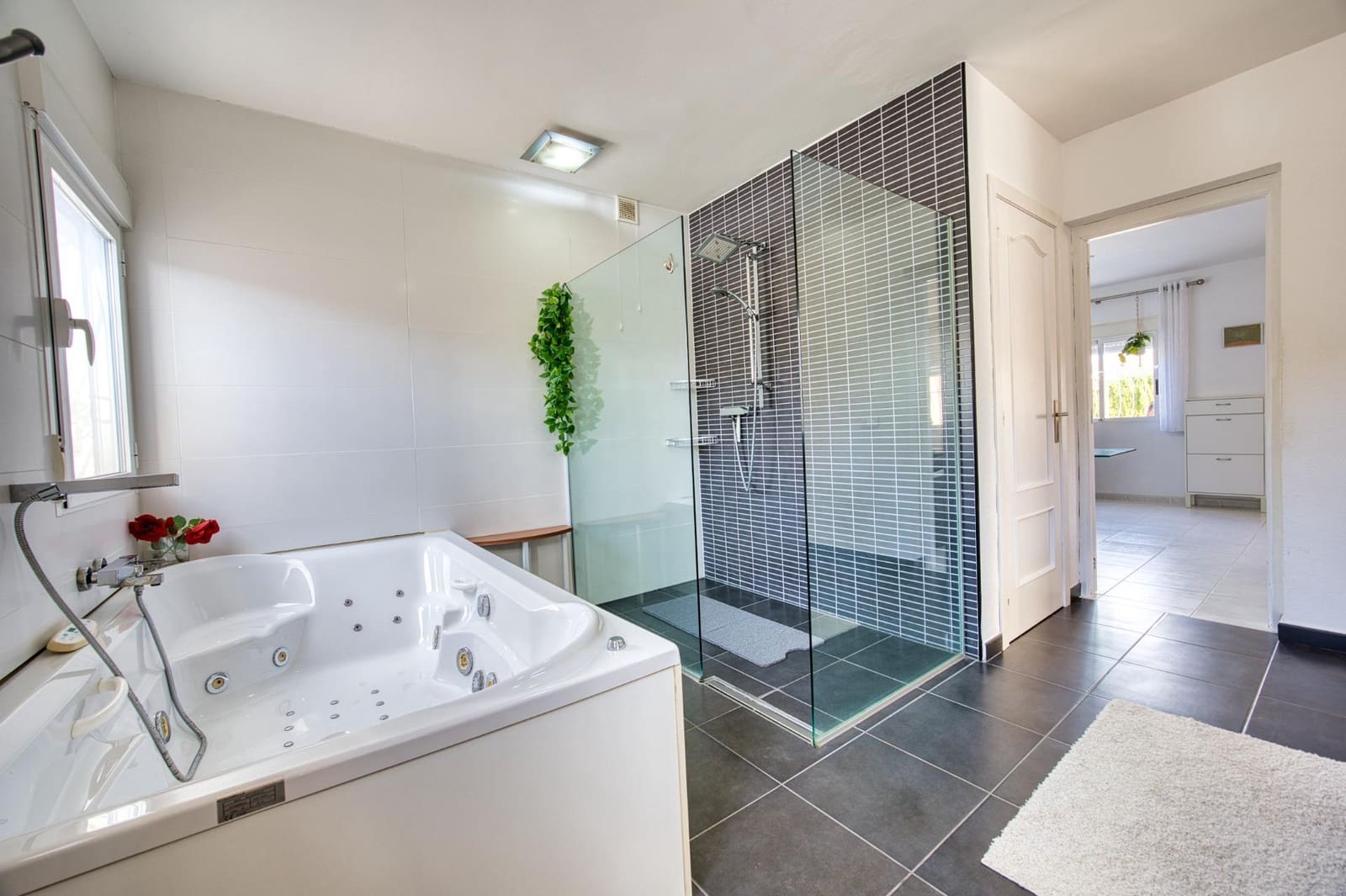 3 soveværelse Villa til salg i Busot med swimmingpool garage - € 380.000 (Ref: 10153690)