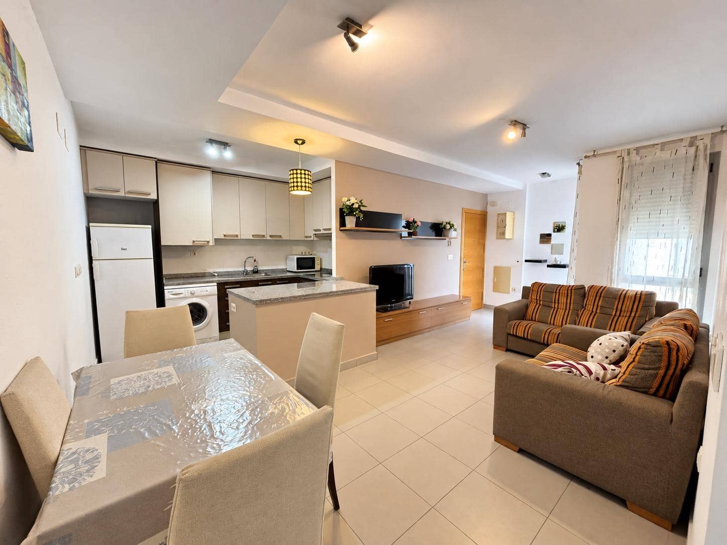 2 bedroom Flat for rent in San Vicente / Sant Vicent del Raspeig with garage - € 1,000 (Ref: 10159776)