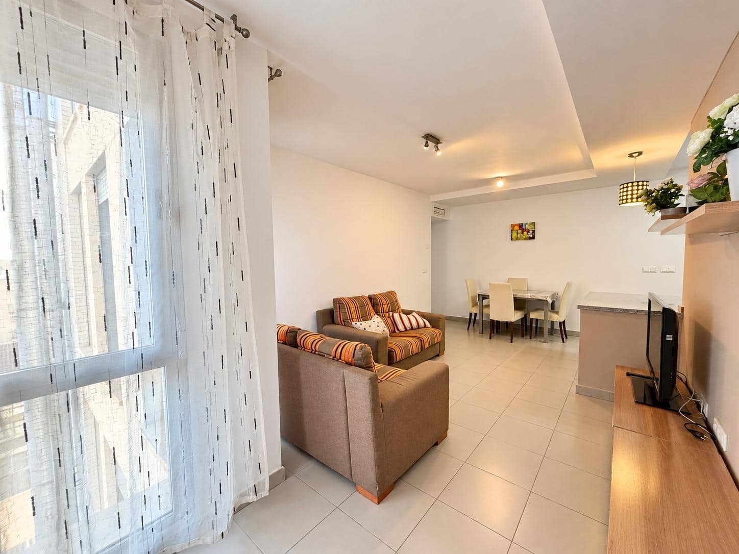 2 bedroom Flat for rent in San Vicente / Sant Vicent del Raspeig with garage - € 1,000 (Ref: 10159776)