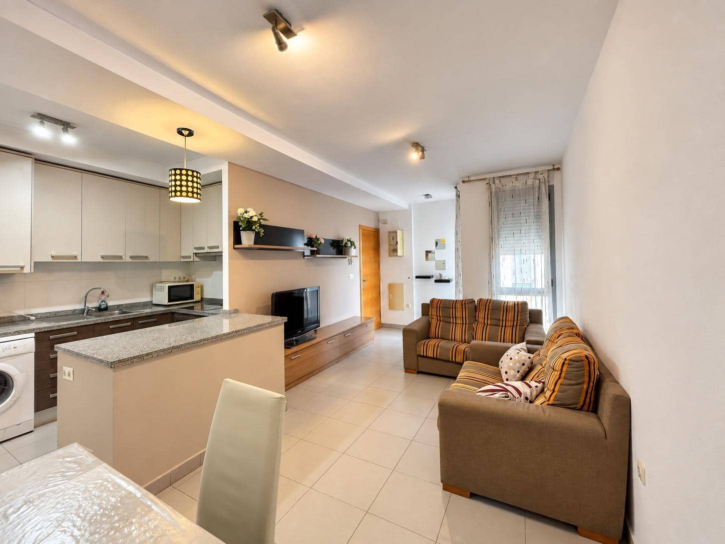2 bedroom Flat for rent in San Vicente / Sant Vicent del Raspeig with garage - € 1,000 (Ref: 10159776)