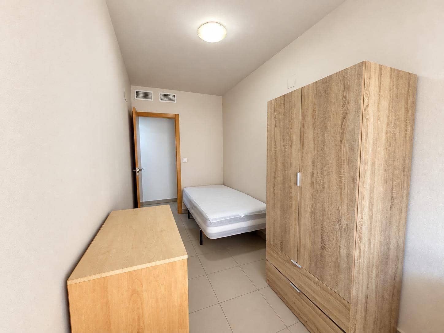 2 bedroom Flat for rent in San Vicente / Sant Vicent del Raspeig with garage - € 1,000 (Ref: 10159776)