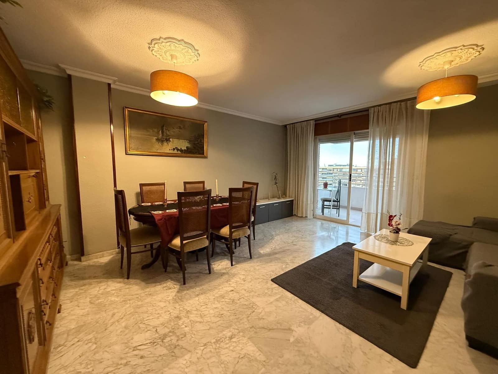 4 bedroom Flat for rent in Alicante / Alacant city - € 1,150 (Ref: 10161560)