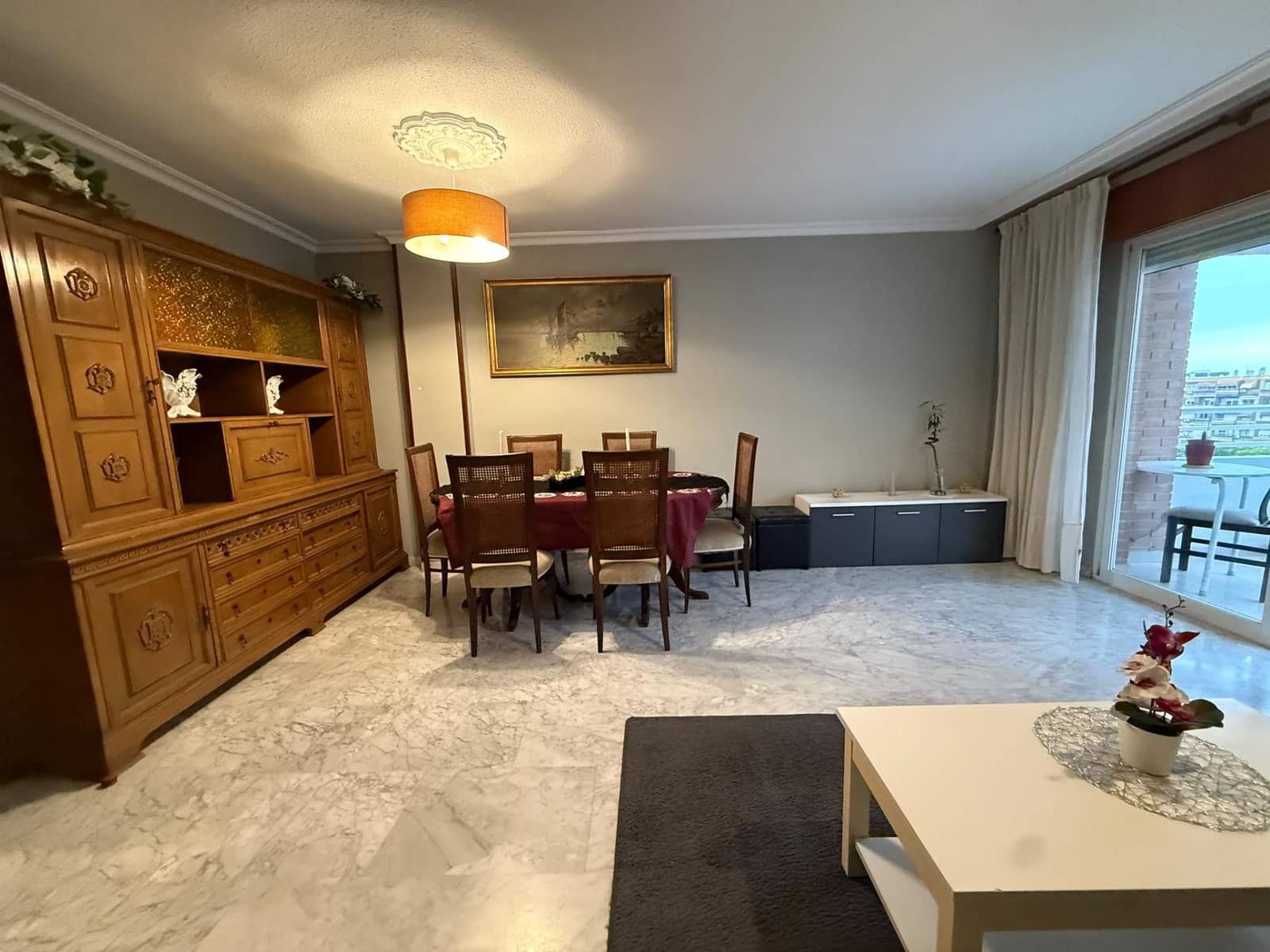 4 bedroom Flat for rent in Alicante / Alacant city - € 1,150 (Ref: 10161560)