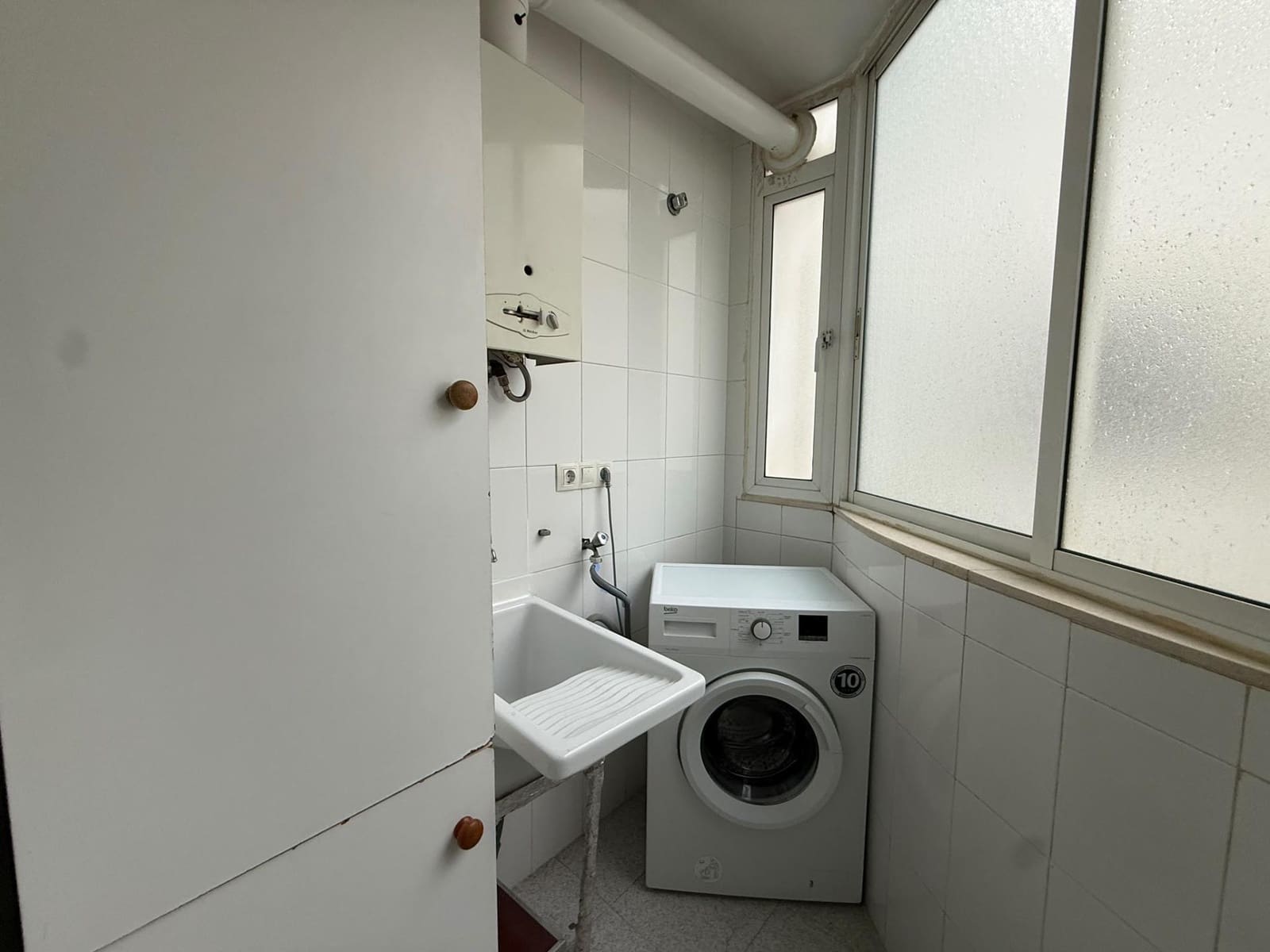 4 bedroom Flat for rent in Alicante / Alacant city - € 1,150 (Ref: 10161560)