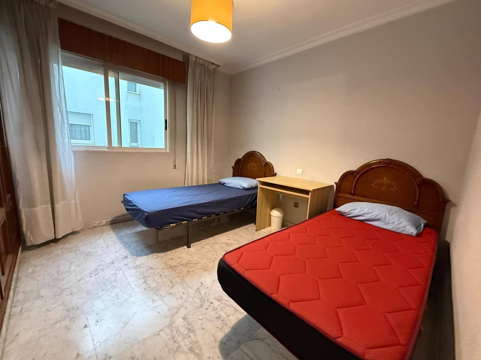 4 bedroom Flat for rent in Alicante / Alacant city - € 1,150 (Ref: 10161560)