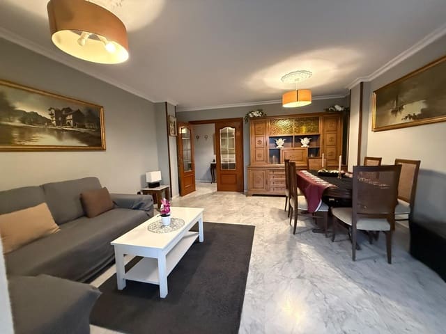 4 bedroom Flat for rent in Florida Baja, Alicante / Alacant city - € 1,150 (Ref: 10161560)