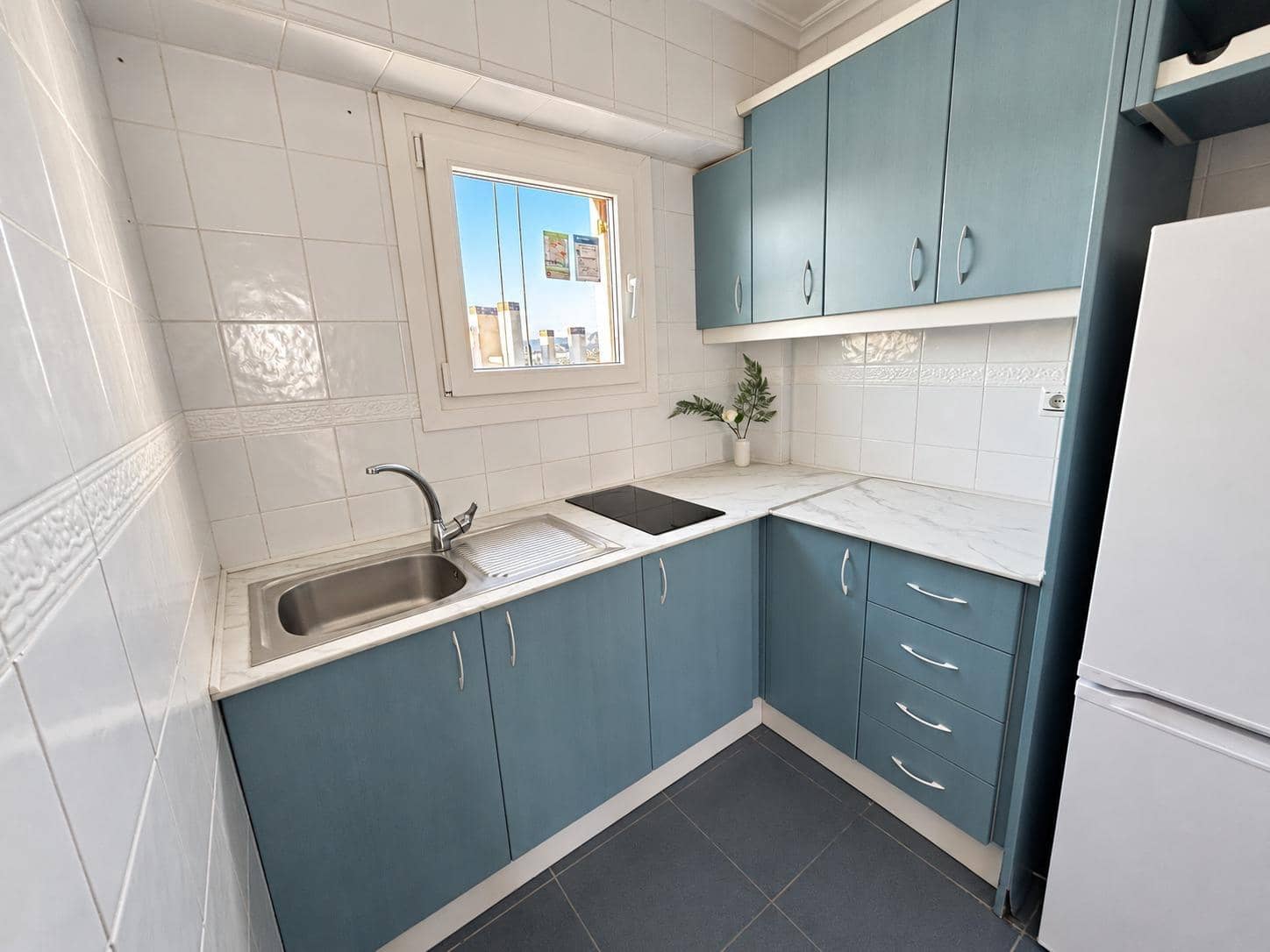 1 soverom Leilighet til salgs i Alicante by med svømmebasseng - € 245 000 (Ref: 10174027)