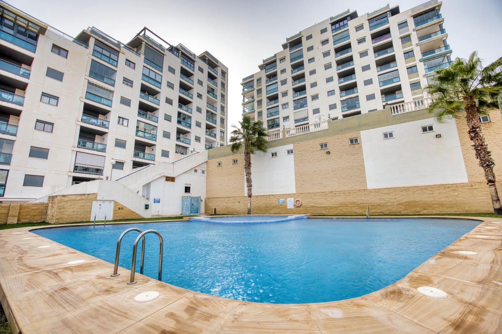 3 Zimmer Apartment zu verkaufen in El Campello mit Pool Garage - 360.000 € (Ref: 10180687)