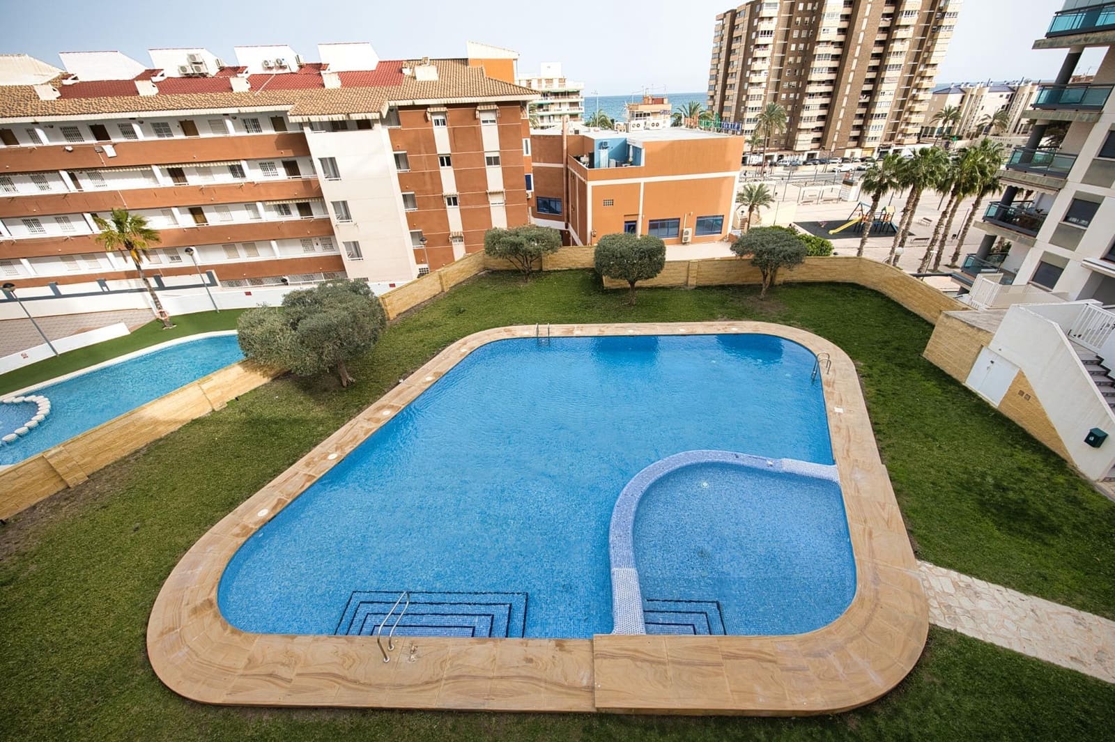 3 Zimmer Apartment zu verkaufen in El Campello mit Pool Garage - 360.000 € (Ref: 10180687)