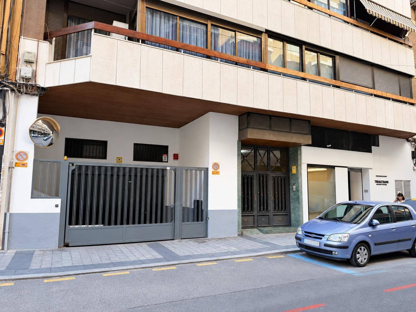Garage for sale in Alicante / Alacant city - € 59,800 (Ref: 10180688)