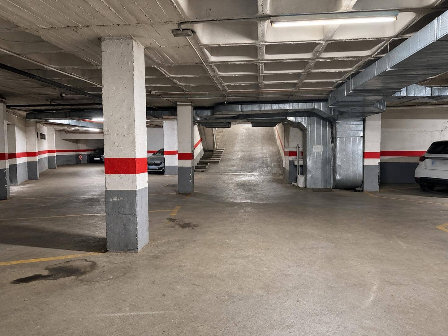 Garage for sale in Alicante / Alacant city - € 59,800 (Ref: 10180688)