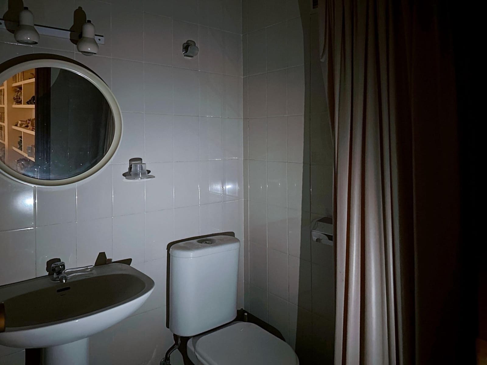 Kommersiell til salgs i Alicante by - € 190 000 (Ref: 9276596)