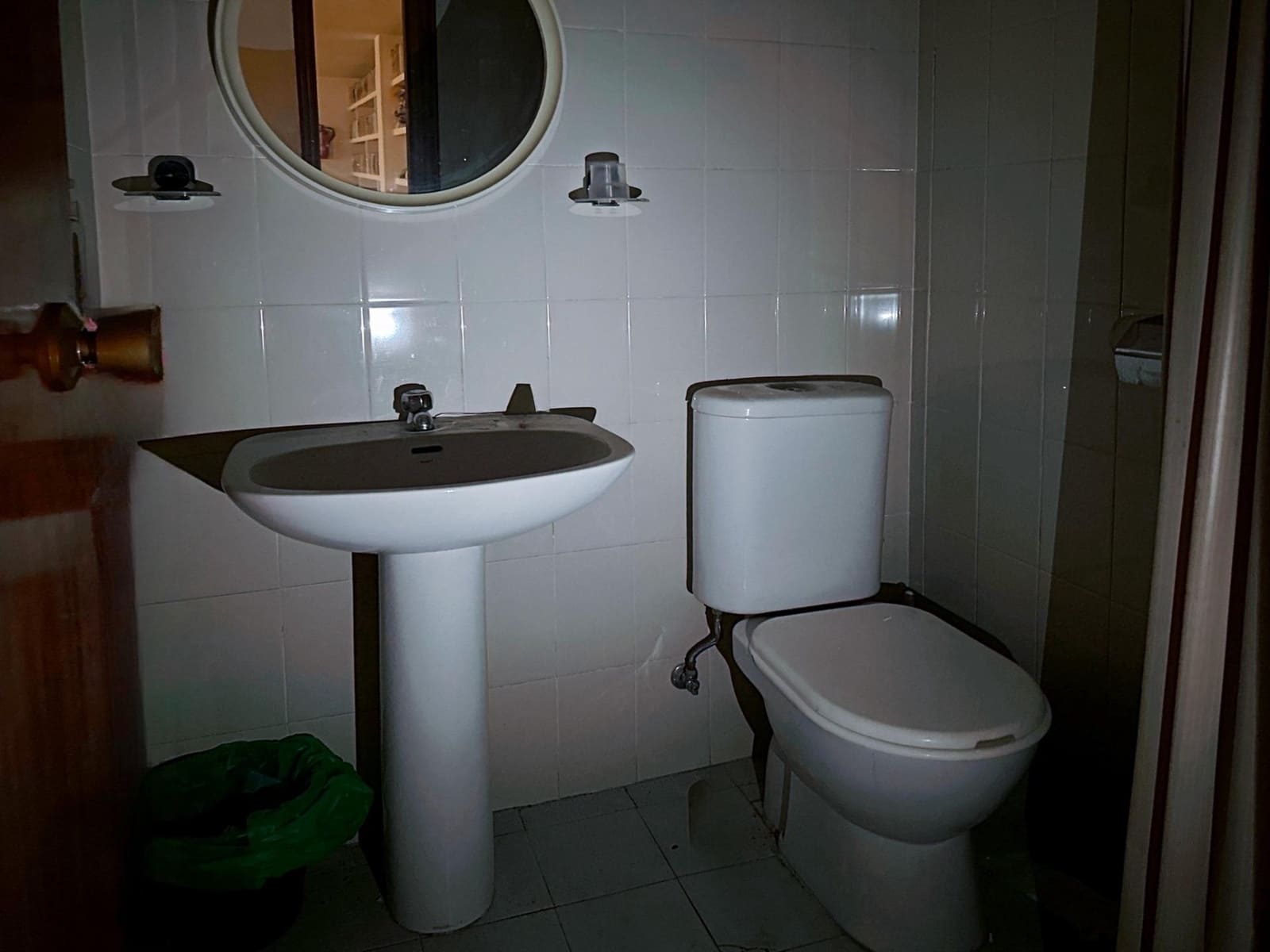 Kommersiell til salgs i Alicante by - € 190 000 (Ref: 9276596)