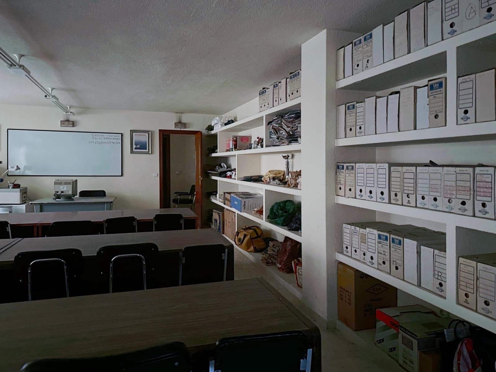 Kommersiell til salgs i Alicante by - € 190 000 (Ref: 9276596)