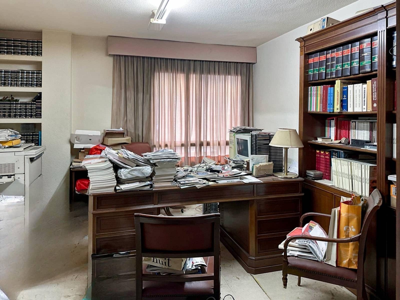 Commercieel te koop in Alicante stad - € 220.000 (Ref: 9276597)