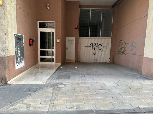 Garage à vendre à Alicante ville - 14 000 € (Ref: 9276598)