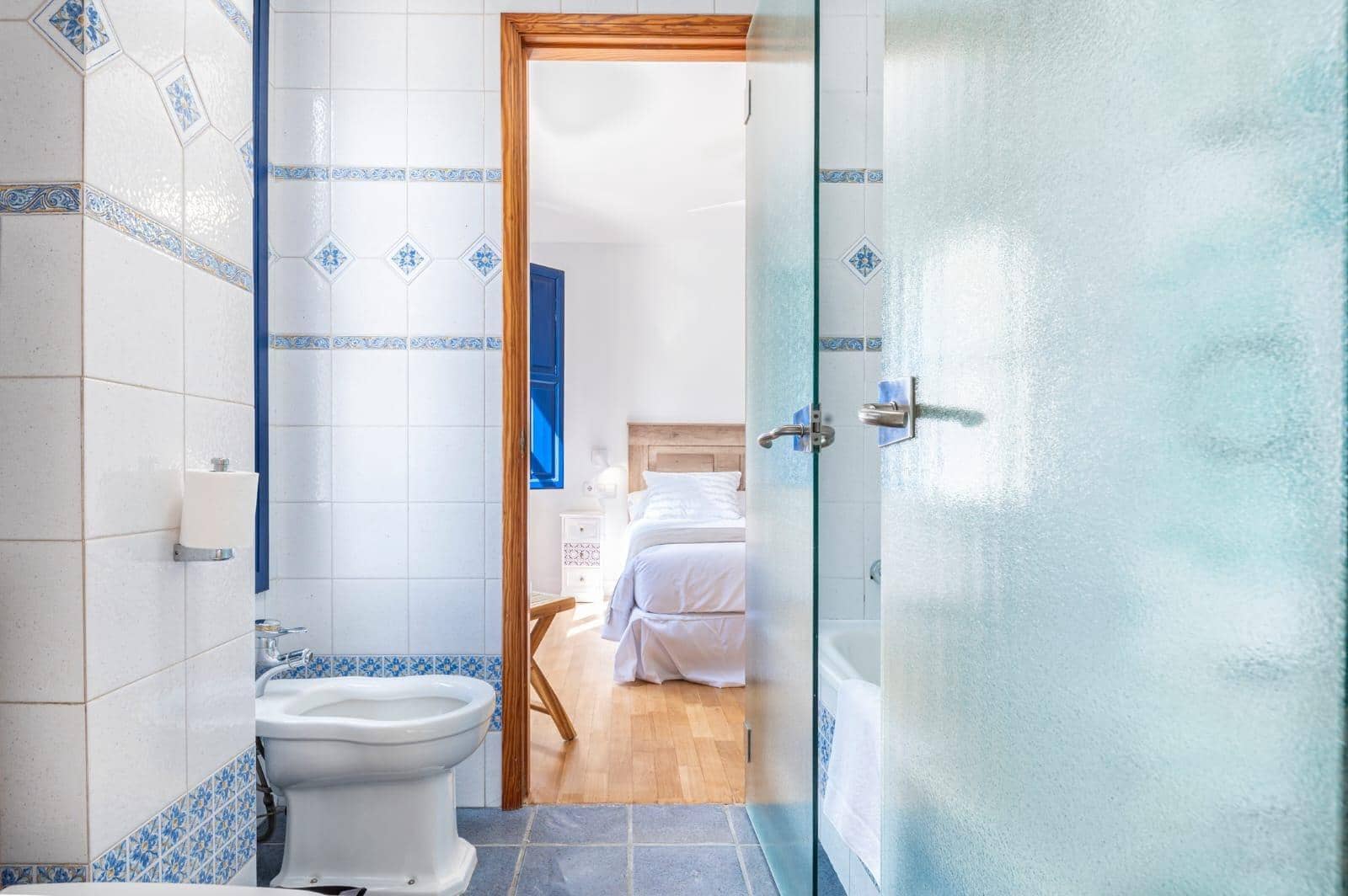 8 soveværelse Villa til salg i Alicante by med swimmingpool garage - € 1.400.000 (Ref: 9276599)