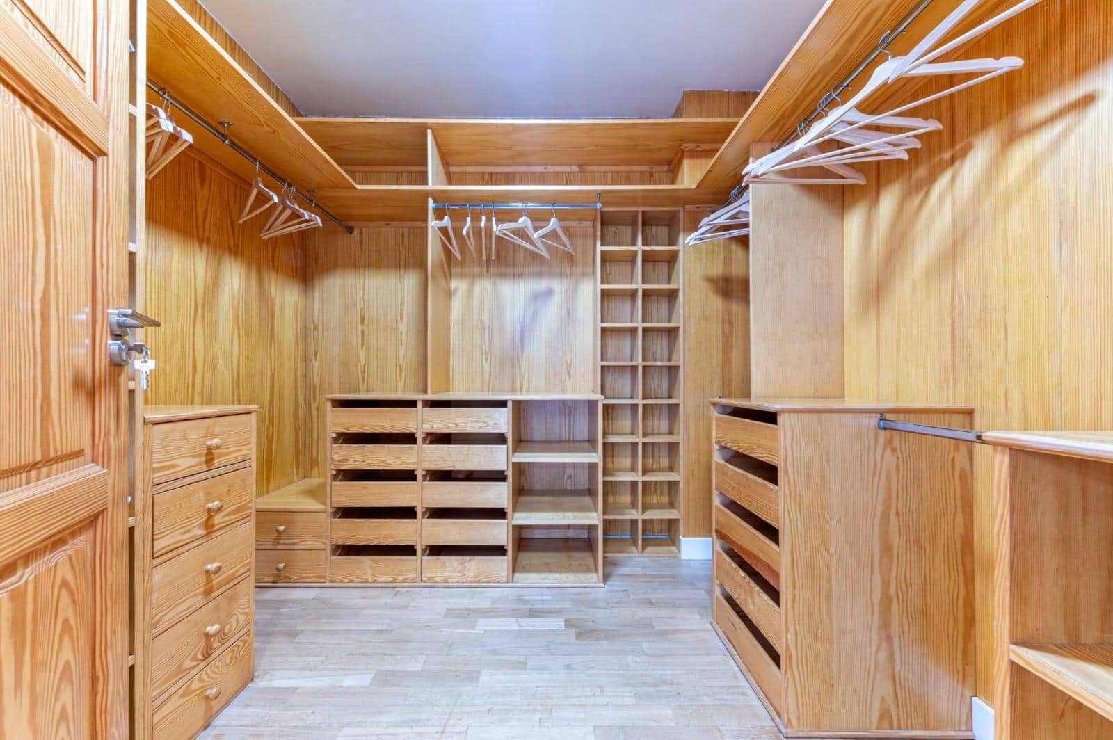 8 soveværelse Villa til salg i Alicante by med swimmingpool garage - € 1.400.000 (Ref: 9276599)