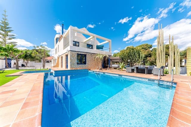 8 soveværelse Villa til salg i Vistahermosa, Alicante by med swimmingpool garage - € 1.400.000 (Ref: 9276599)