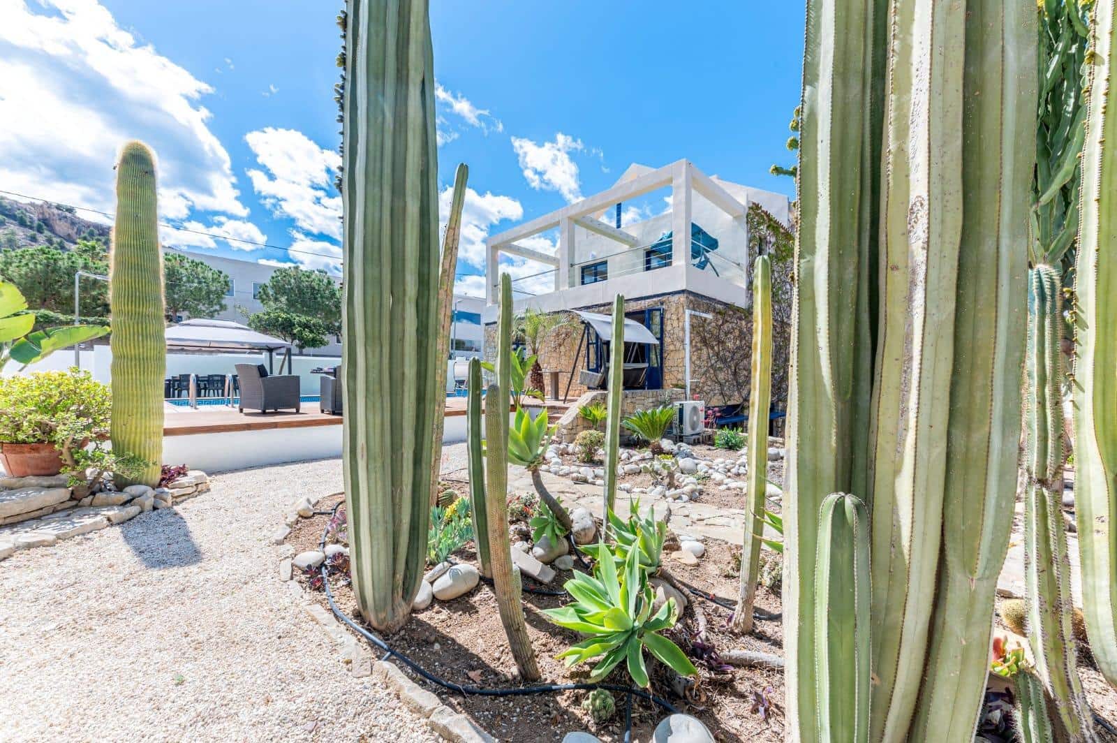 8 soveværelse Villa til salg i Alicante by med swimmingpool garage - € 1.400.000 (Ref: 9276599)