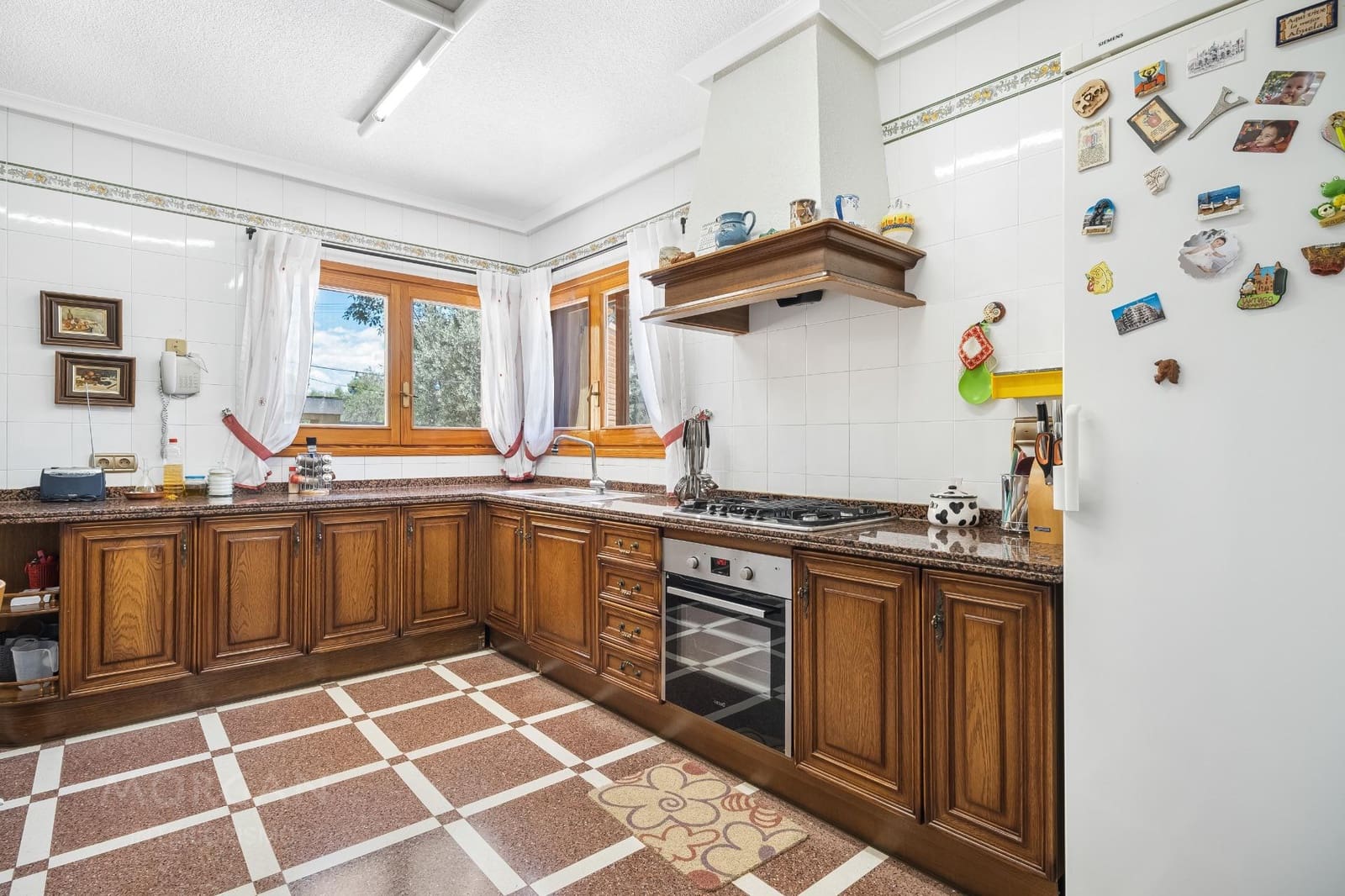 4 sypialnia Willa na sprzedaż w Muchamiel / Mutxamel z basenem - 890 000 € (Ref: 9276600)