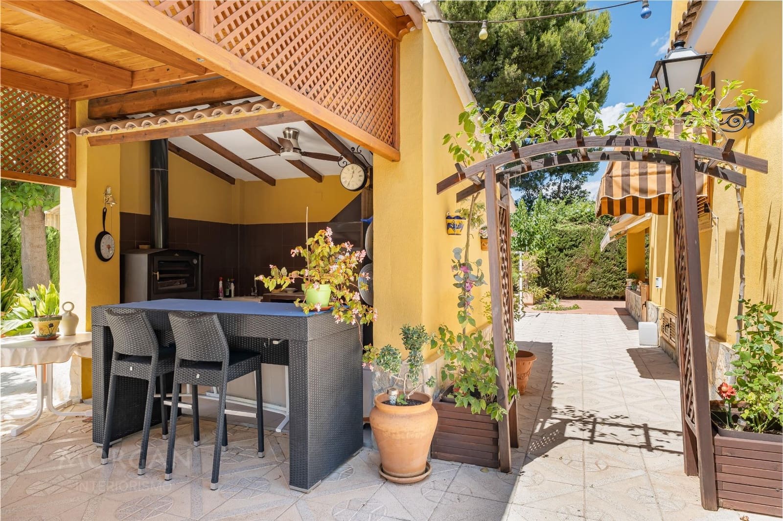 4 sypialnia Willa na sprzedaż w Muchamiel / Mutxamel z basenem - 890 000 € (Ref: 9276600)