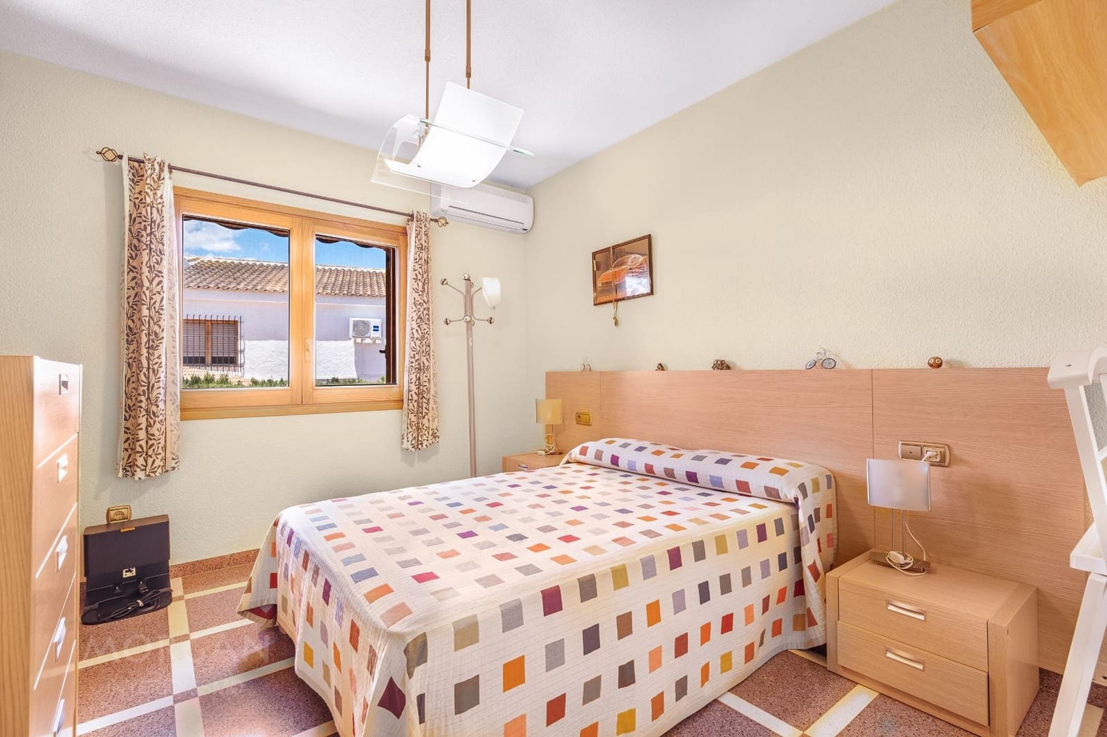 4 sypialnia Willa na sprzedaż w Muchamiel / Mutxamel z basenem - 890 000 € (Ref: 9276600)