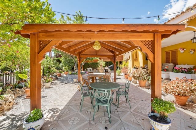 4 sypialnia Willa na sprzedaż w Muchamiel / Mutxamel z basenem - 890 000 € (Ref: 9276600)