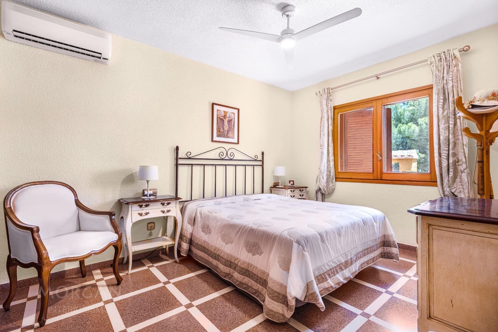 4 sypialnia Willa na sprzedaż w Muchamiel / Mutxamel z basenem - 890 000 € (Ref: 9276600)