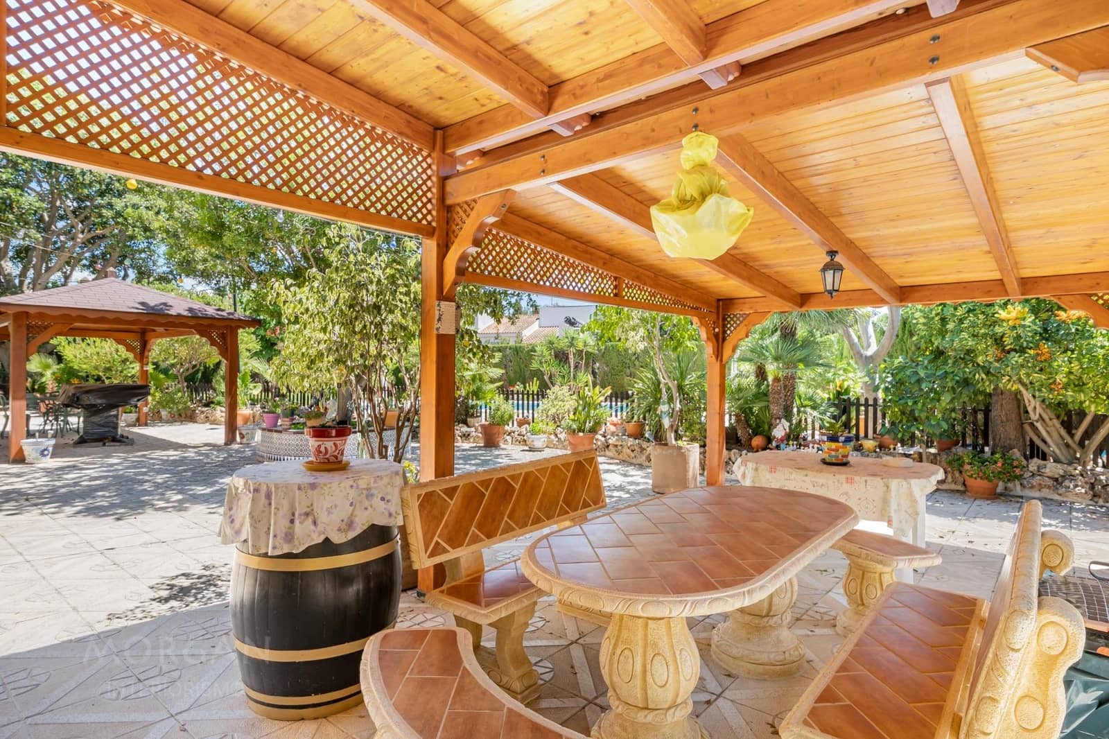 4 sypialnia Willa na sprzedaż w Muchamiel / Mutxamel z basenem - 890 000 € (Ref: 9276600)