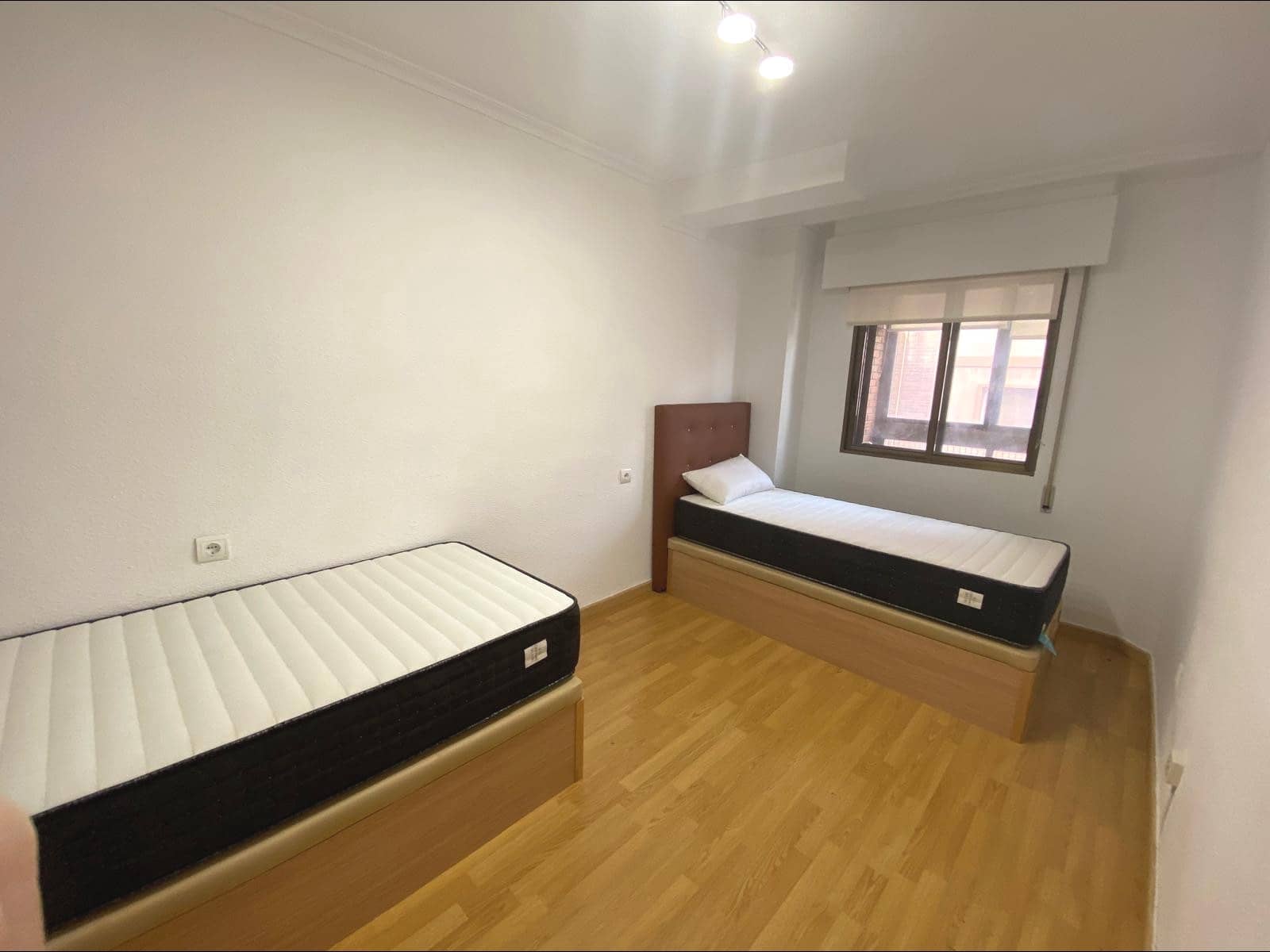 Piso de 3 habitaciones en Alicante / Alacant ciudad en alquiler - 1.550 € (Ref: 9276603)