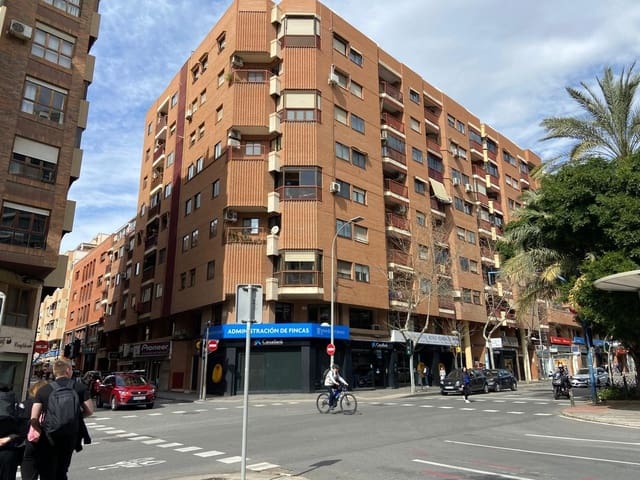 Piso de 3 habitaciones en Alicante / Alacant ciudad en alquiler - 1.550 € (Ref: 9276603)
