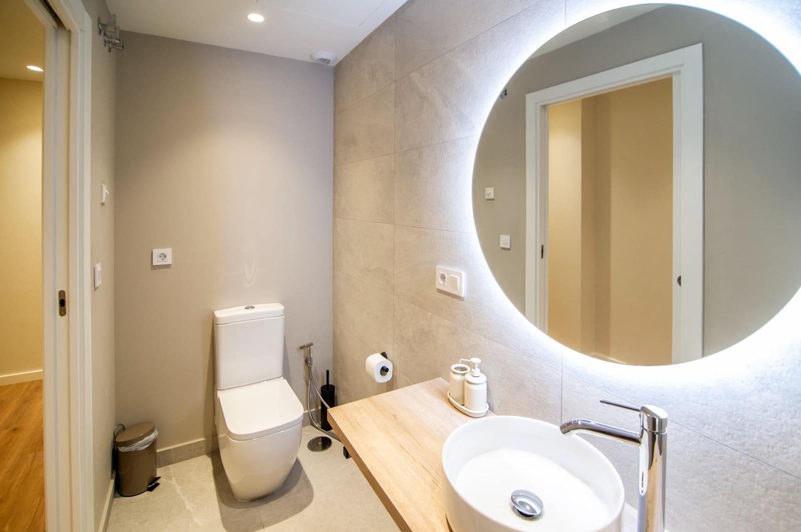 8 makuuhuone Yritys myytävänä paikassa Alicante kaupunki - 4 350 000 € (Ref: 9276608)