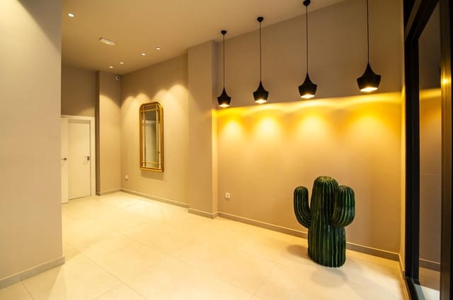 8 sovrum Företag till salu i Alicante stad - 4 350 000 € (Ref: 9276608)