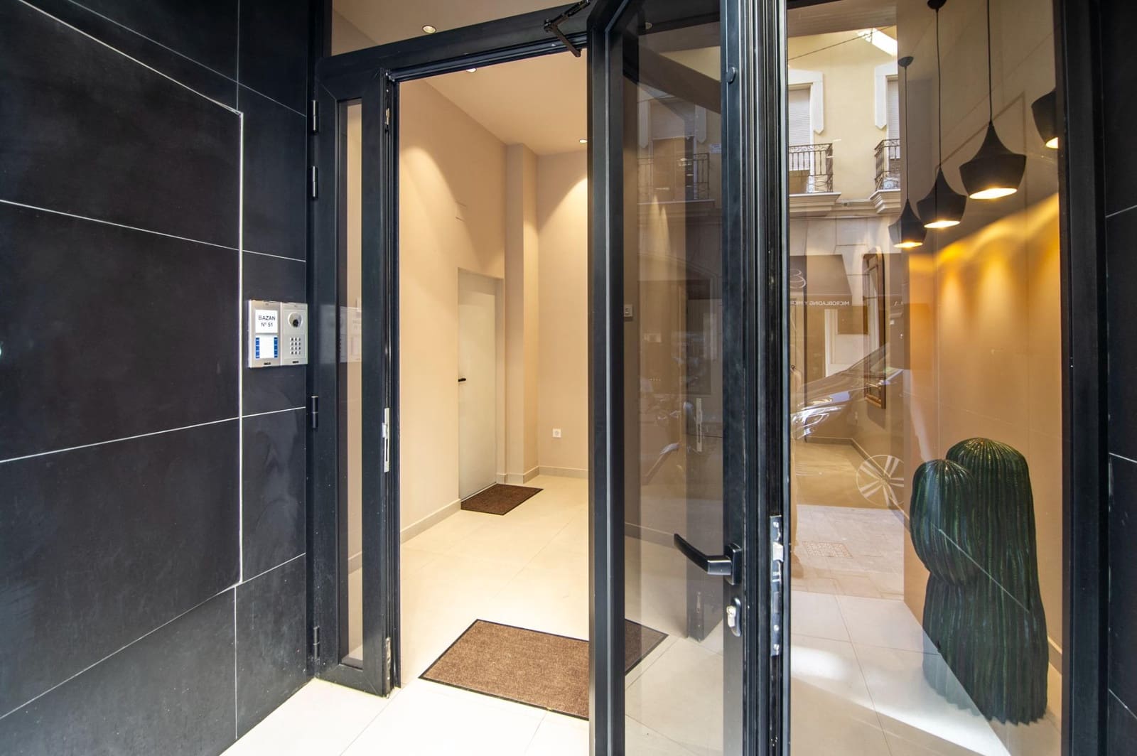 8 makuuhuone Yritys myytävänä paikassa Alicante kaupunki - 4 350 000 € (Ref: 9276608)