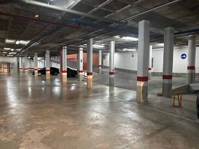 Garage til salg i Alicante by - € 12.500 (Ref: 9276609)