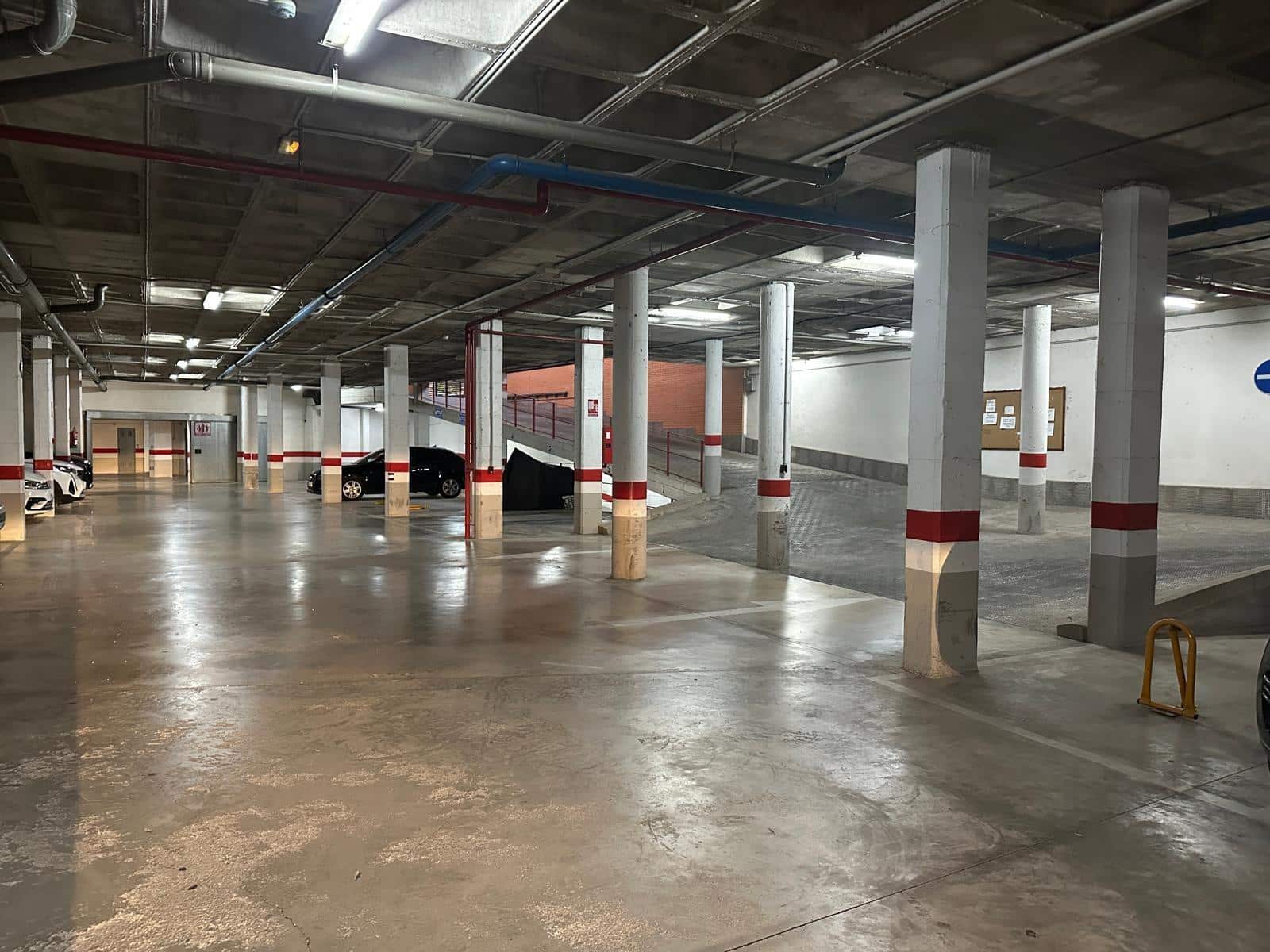 Garage til salg i Alicante by - € 12.500 (Ref: 9276610)