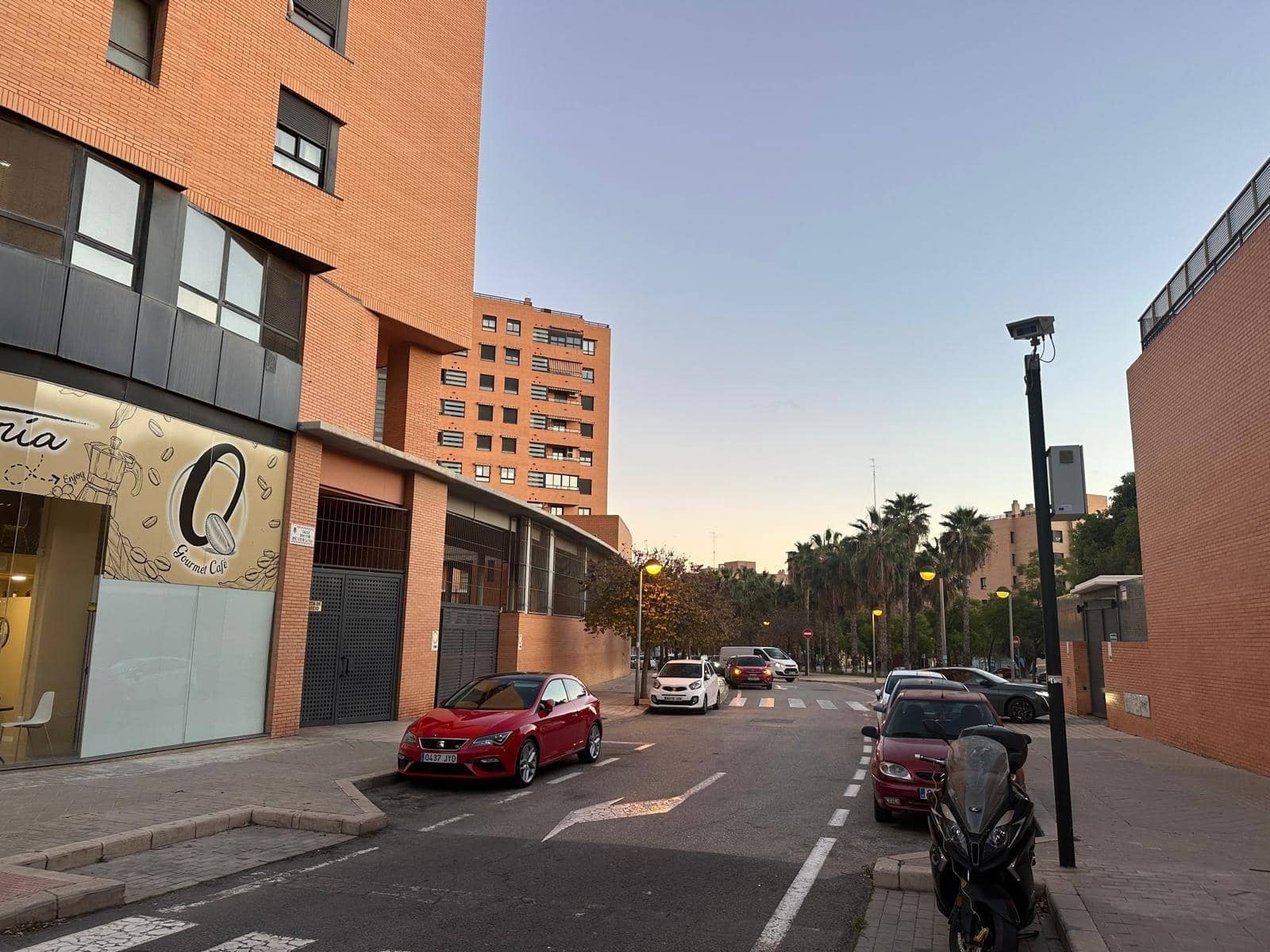 Garage til salg i Alicante by - € 12.500 (Ref: 9276610)