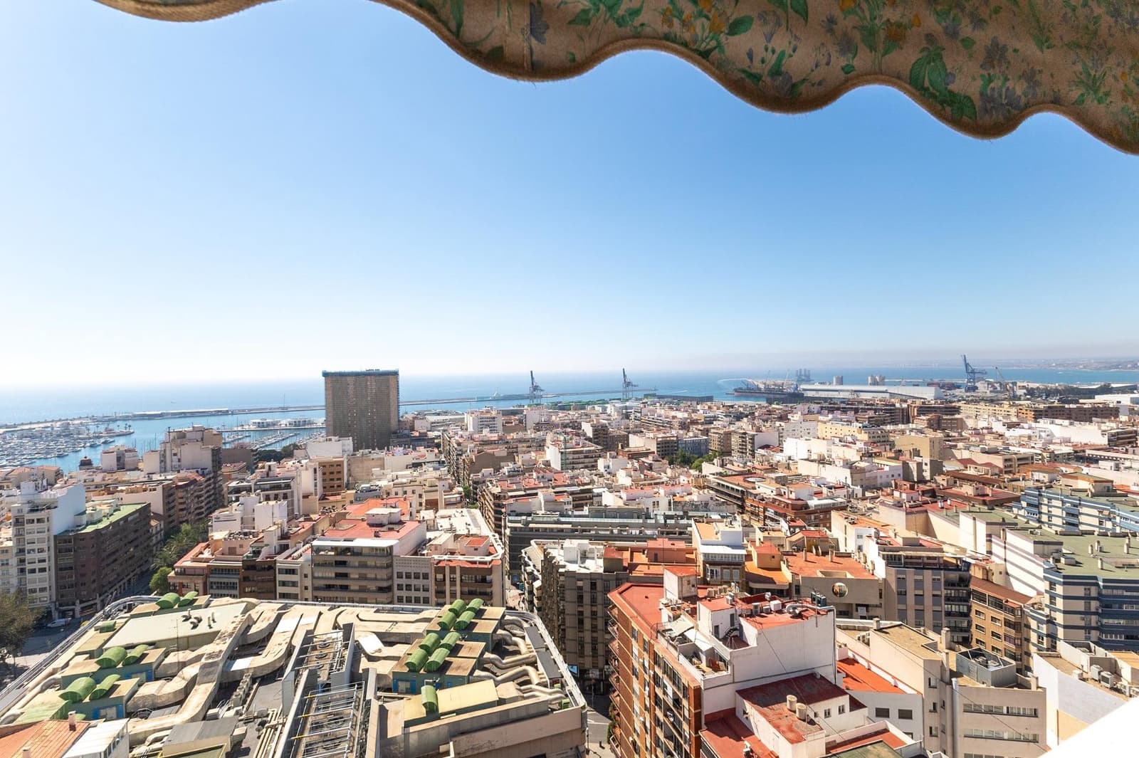 1 makuuhuone Huoneisto myytävänä paikassa Alicante kaupunki - 390 000 € (Ref: 9276613)