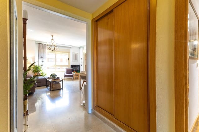 3 quarto Apartamento para venda em Alicante cidade com piscina garagem - 335 000 € (Ref: 9276621)