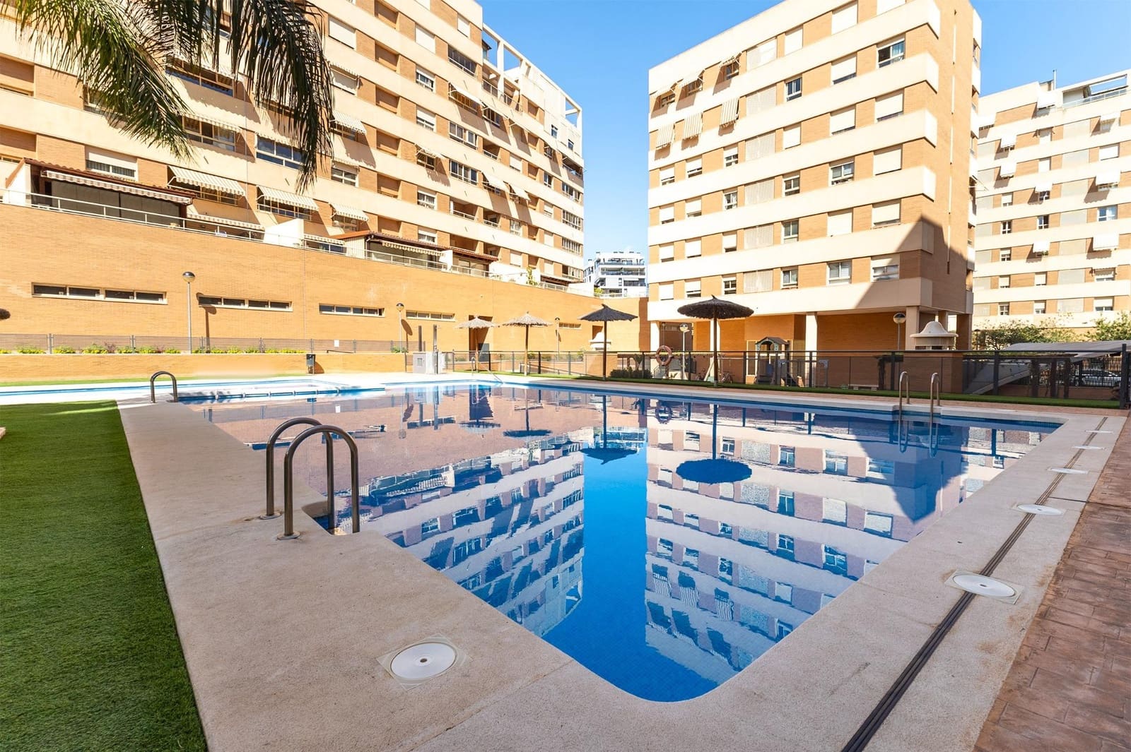 3 quarto Apartamento para venda em Alicante cidade com piscina garagem - 335 000 € (Ref: 9276621)