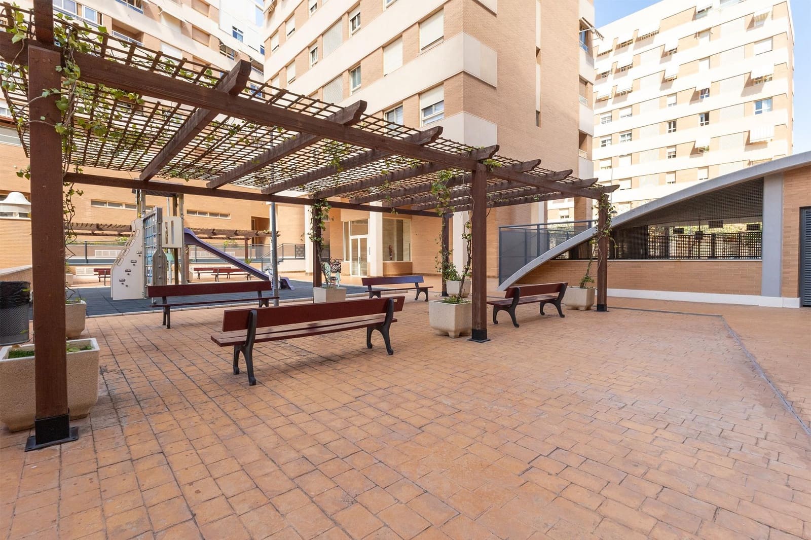 3 quarto Apartamento para venda em Alicante cidade com piscina garagem - 335 000 € (Ref: 9276621)