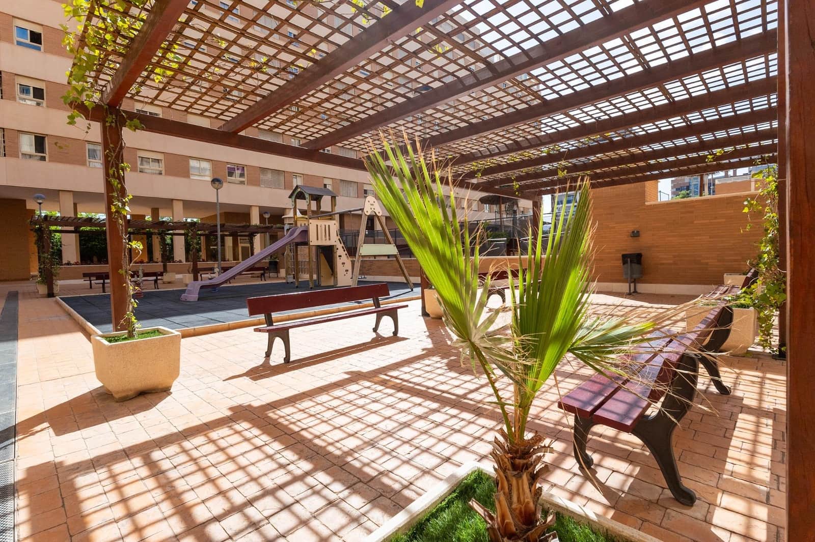 3 quarto Apartamento para venda em Alicante cidade com piscina garagem - 335 000 € (Ref: 9276621)