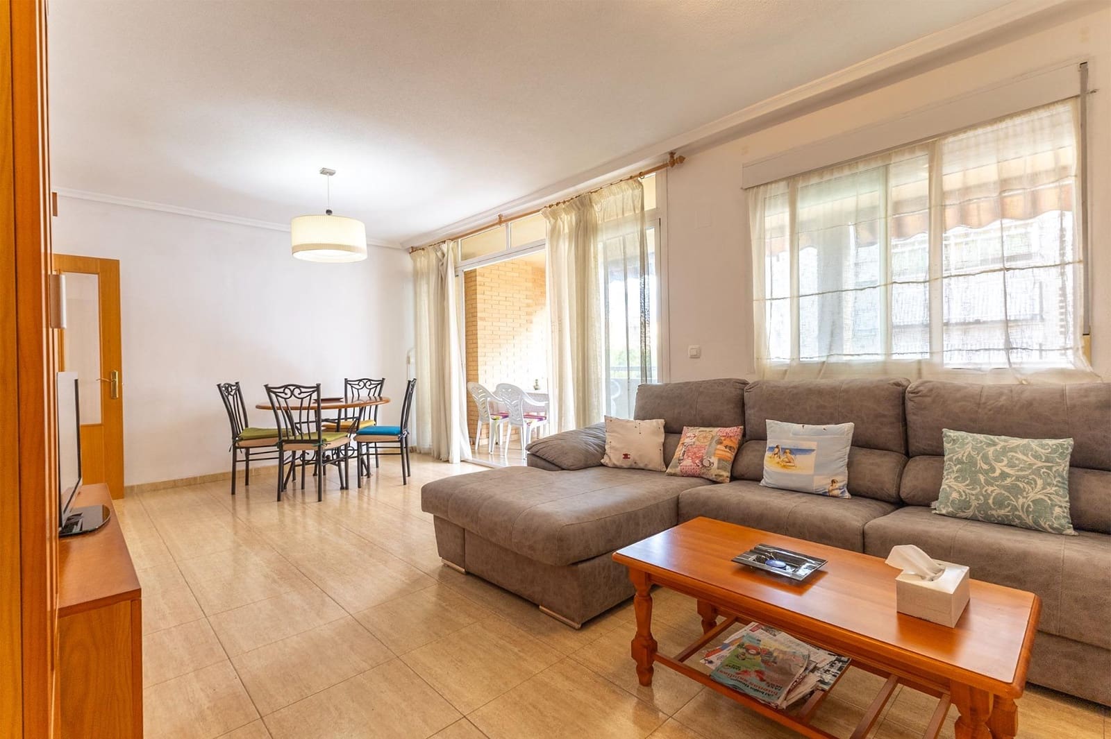 3 soveværelse Lejlighed til salg i Alicante by med swimmingpool garage - € 326.000 (Ref: 9276625)