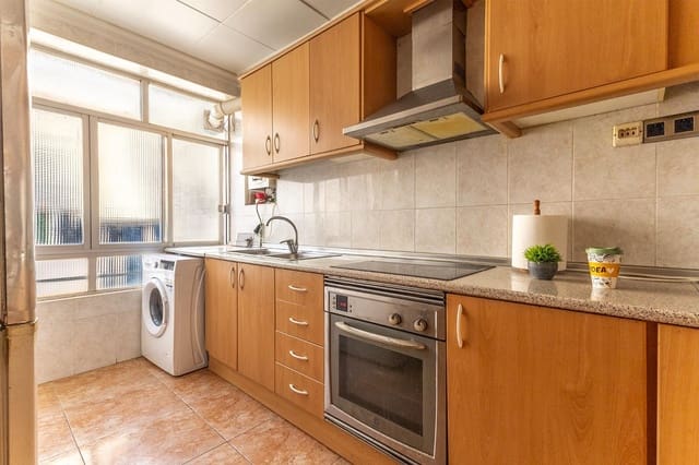 3 soveværelse Lejlighed til salg i Alicante by - € 185.000 (Ref: 9276626)